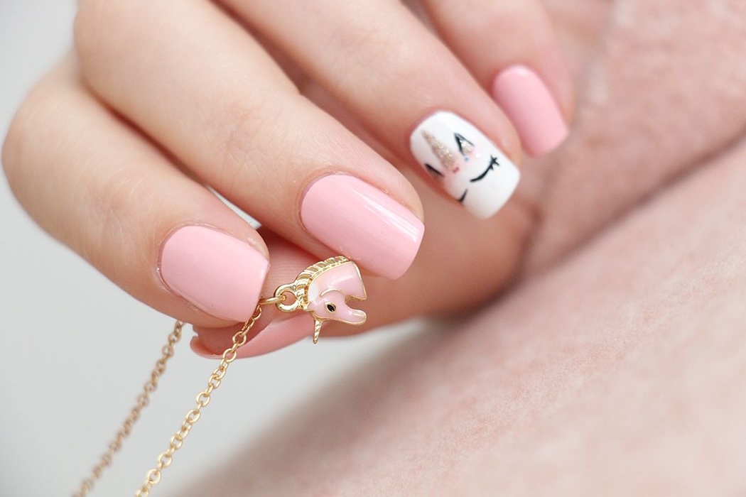 Kids manicure and pedicure service